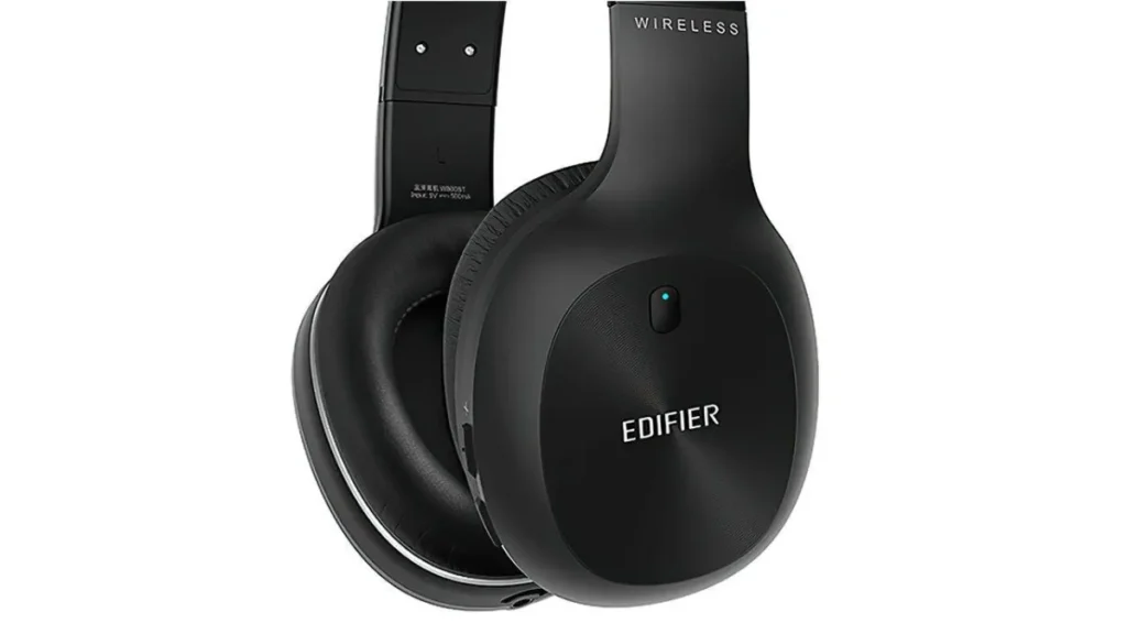 Edifier W800BT Plus em fundo claro para conclusão do review